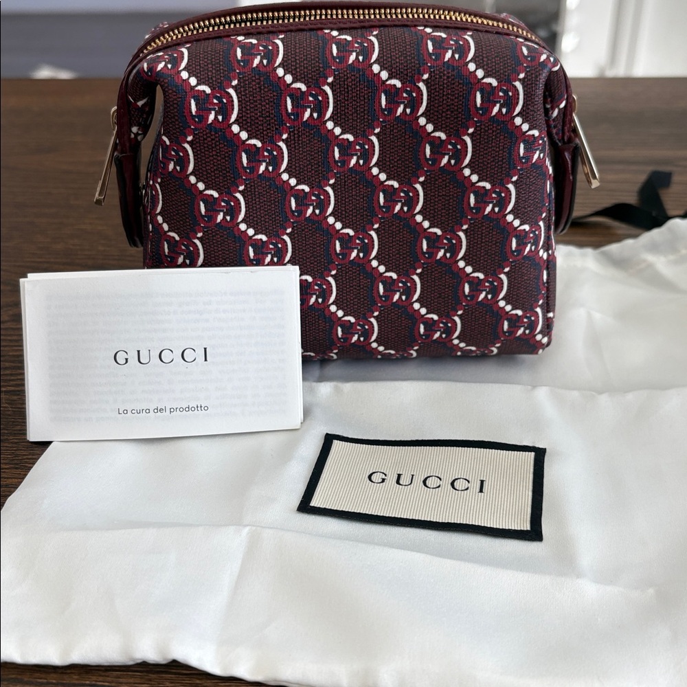 GUCCI Burgundy Pouch w/ GG Shadow NWOT w/ Dust Bag - Picture 13 of 13